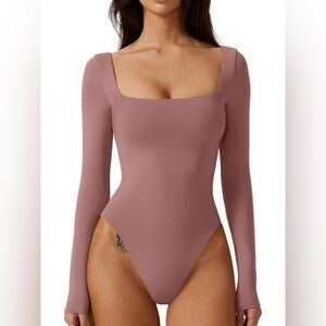 Aritzia Babaton Square neck long sleeve body suit pink mauve dusty rose